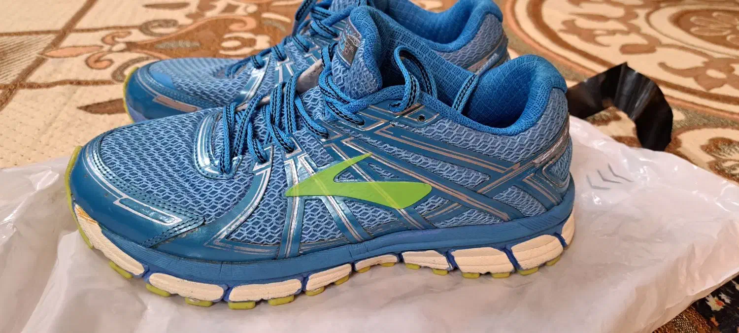 کتونی ساکونی اصل در حد نو سایز ۴۲|کیف، کفش، کمربند|طالقان, |دیوار