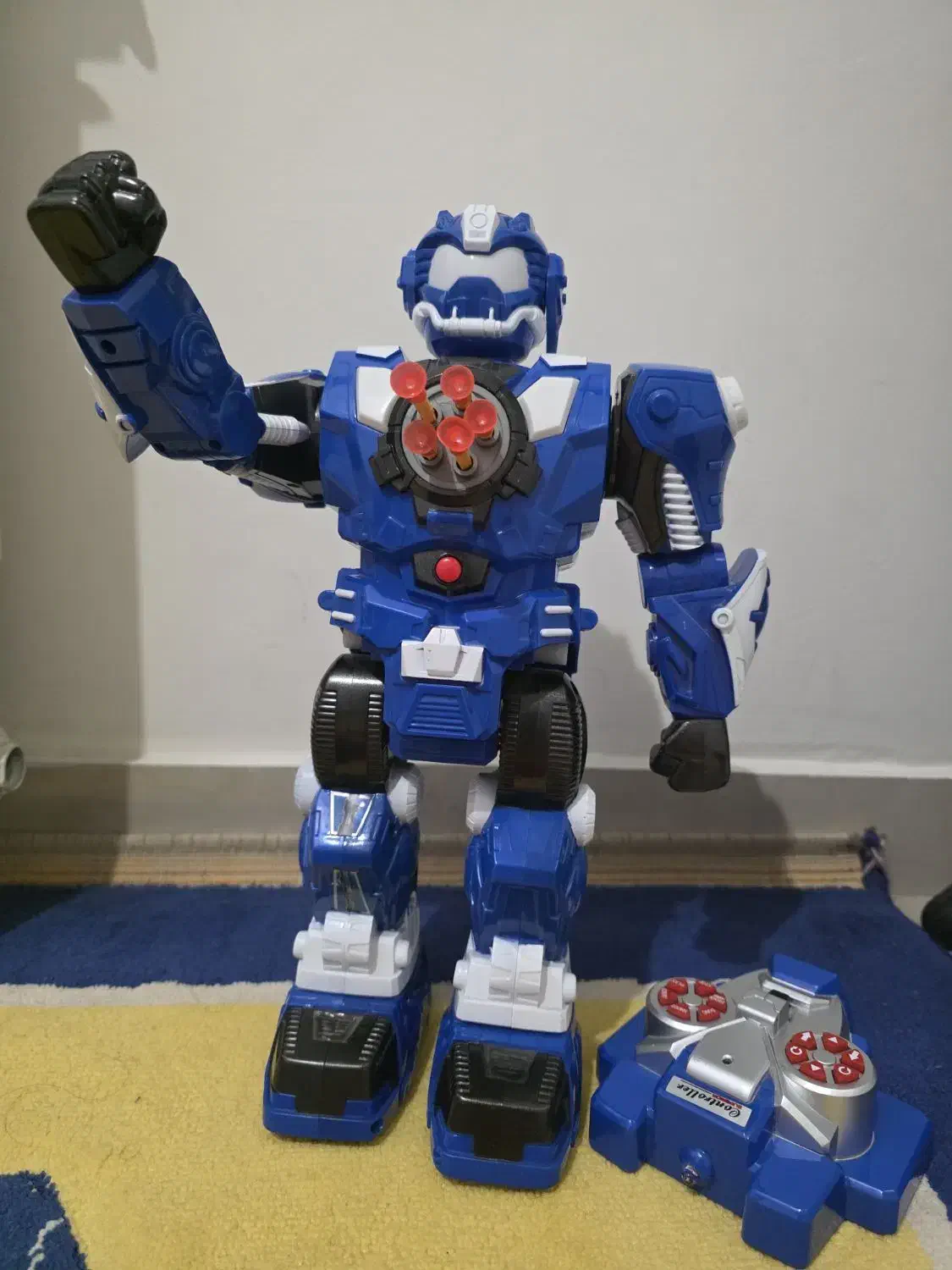 ربات آدم آهنی تیرانداز|اسباببازی|تهران, سهروردی|دیوار