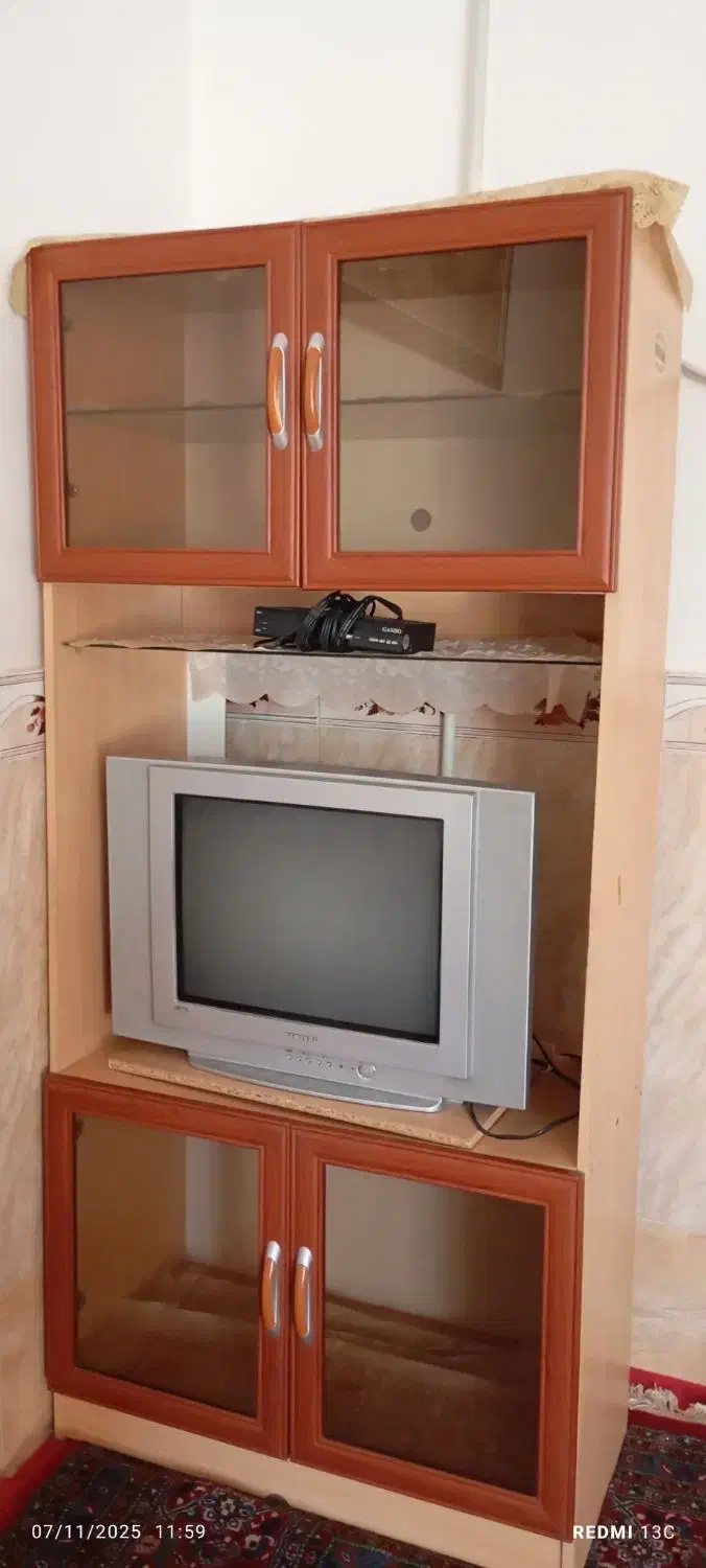 تلویزیون وکمد تلویزیون|تلویزیون و پروژکتور|خرمدره, |دیوار