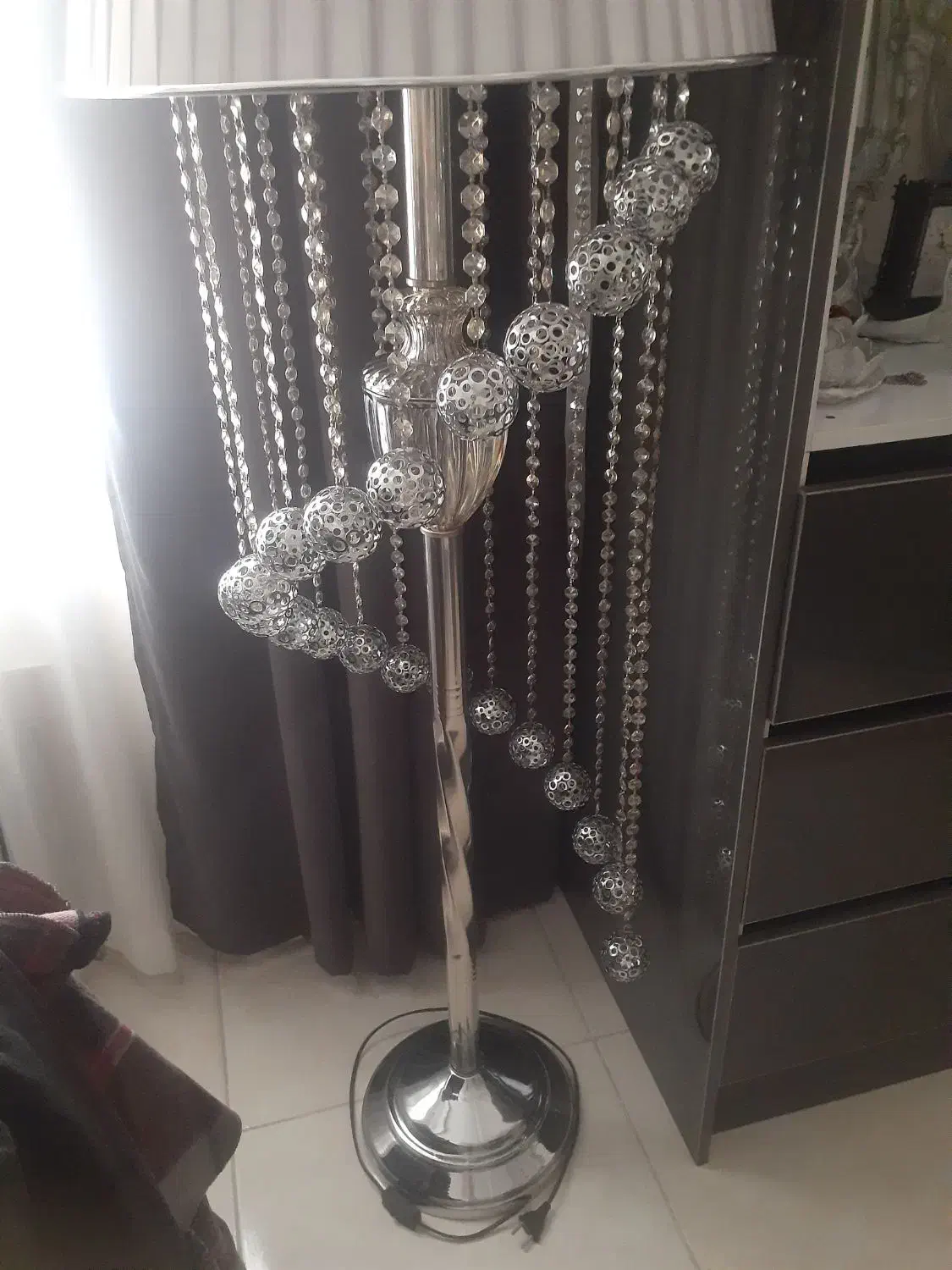 آباژور کنار سالنی|چراغ خواب و آباژور|تهران, هفده شهریور|دیوار