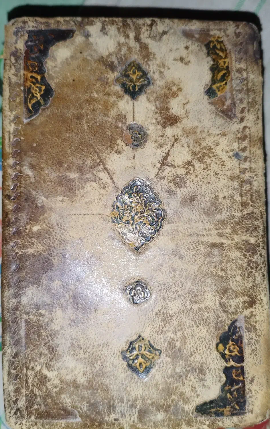 فروش کتب خطی و قدیمی|کتاب و مجله تاریخی|اصفهان, شیخ اشراق|دیوار