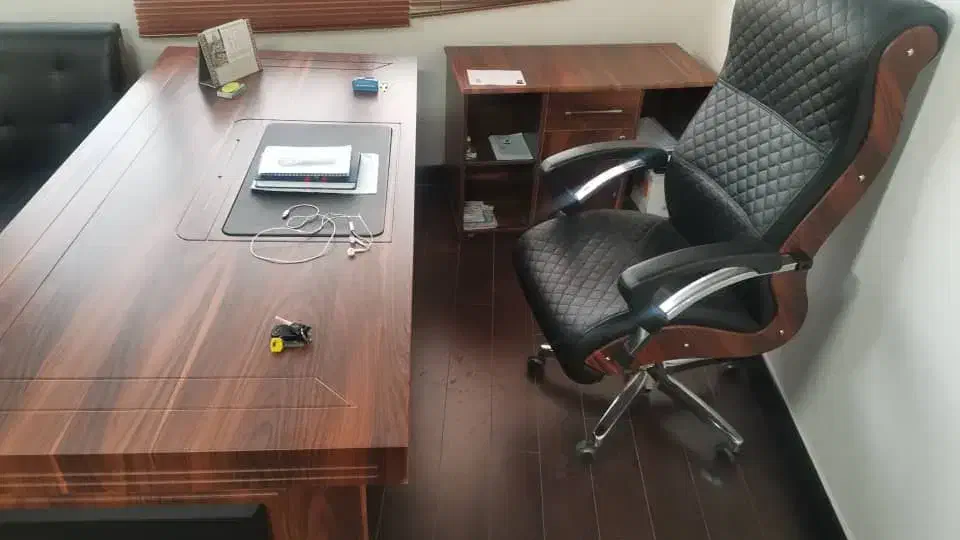 مبلمان اداری و کافی شاپ|دفتر کار|یزد, |دیوار