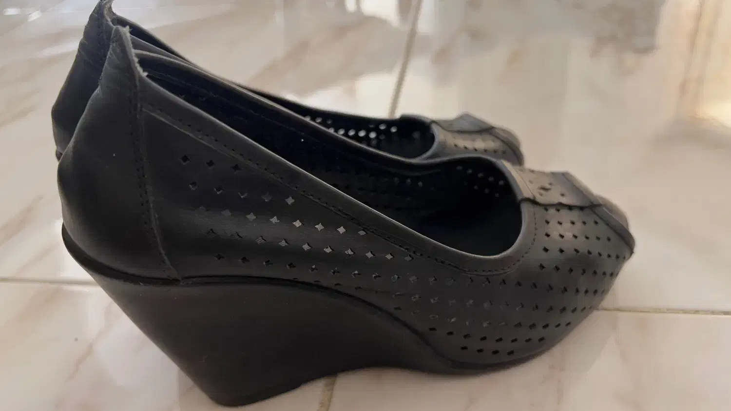 کفش زنانه چرم|کیف، کفش، کمربند|تهران, جنتآباد جنوبی|دیوار