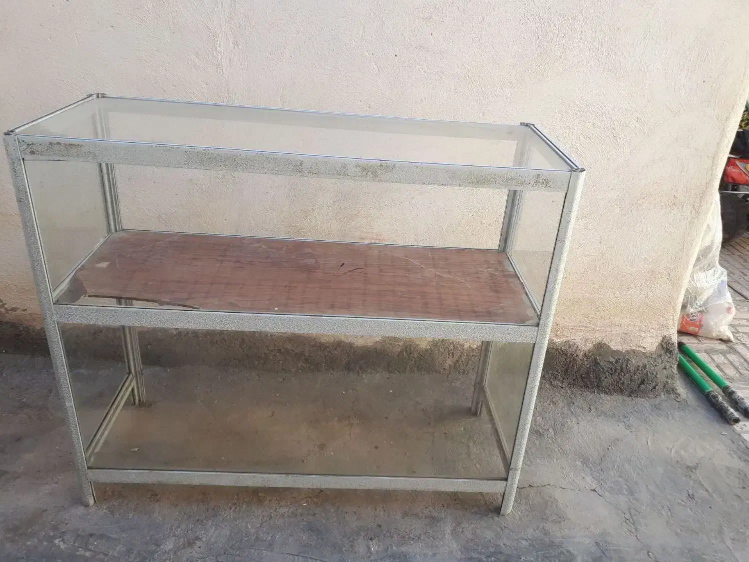 میز وتیرین|کتابخانه، شلف، قفسه‌های دیواری|تبریز, |دیوار