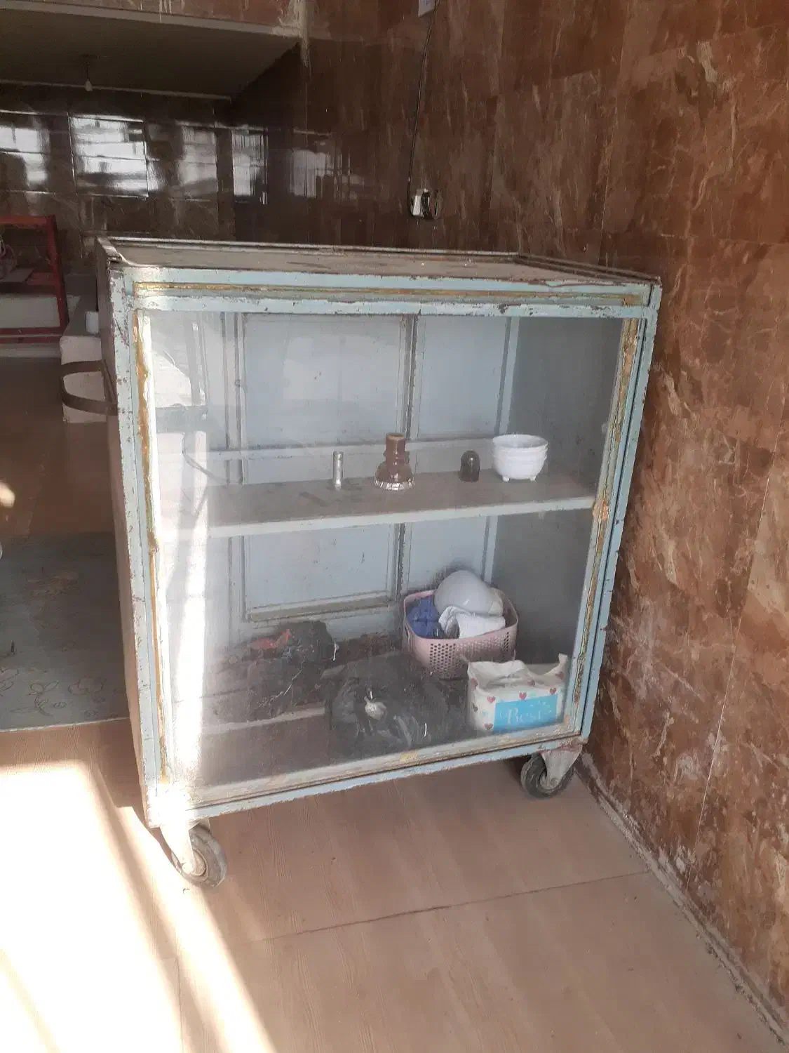 ویترین سیگار.|فروشگاه و مغازه|اندیمشک, |دیوار