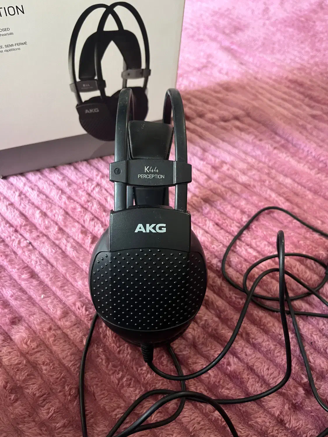 هدفون AKG K44|پخش‌کننده همراه|رشت, سعدی (تختی)|دیوار