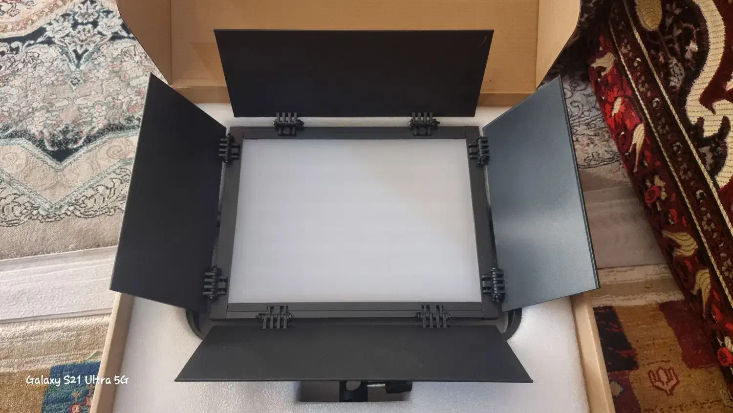 فروشrgbمدلYB50وپایه،میکروفون بویا،رفلکتور،۳پایه|دوربین عکاسی و فیلم‌برداری|تهران, اختیاریه|دیوار