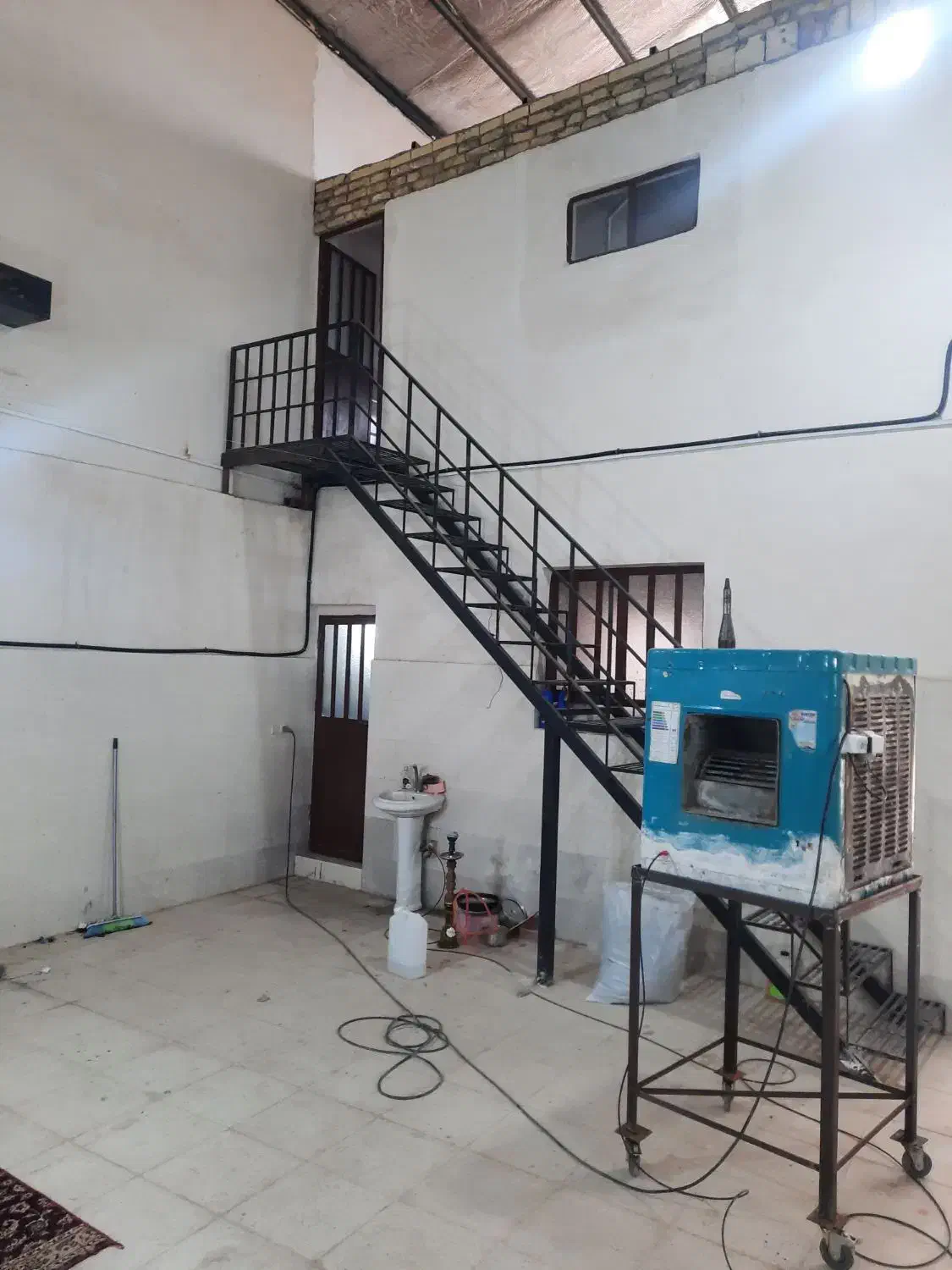 سوله ۲۰۰متری|اجارهٔ دفتر صنعتی، کشاورزی، تجاری|یزد, |دیوار