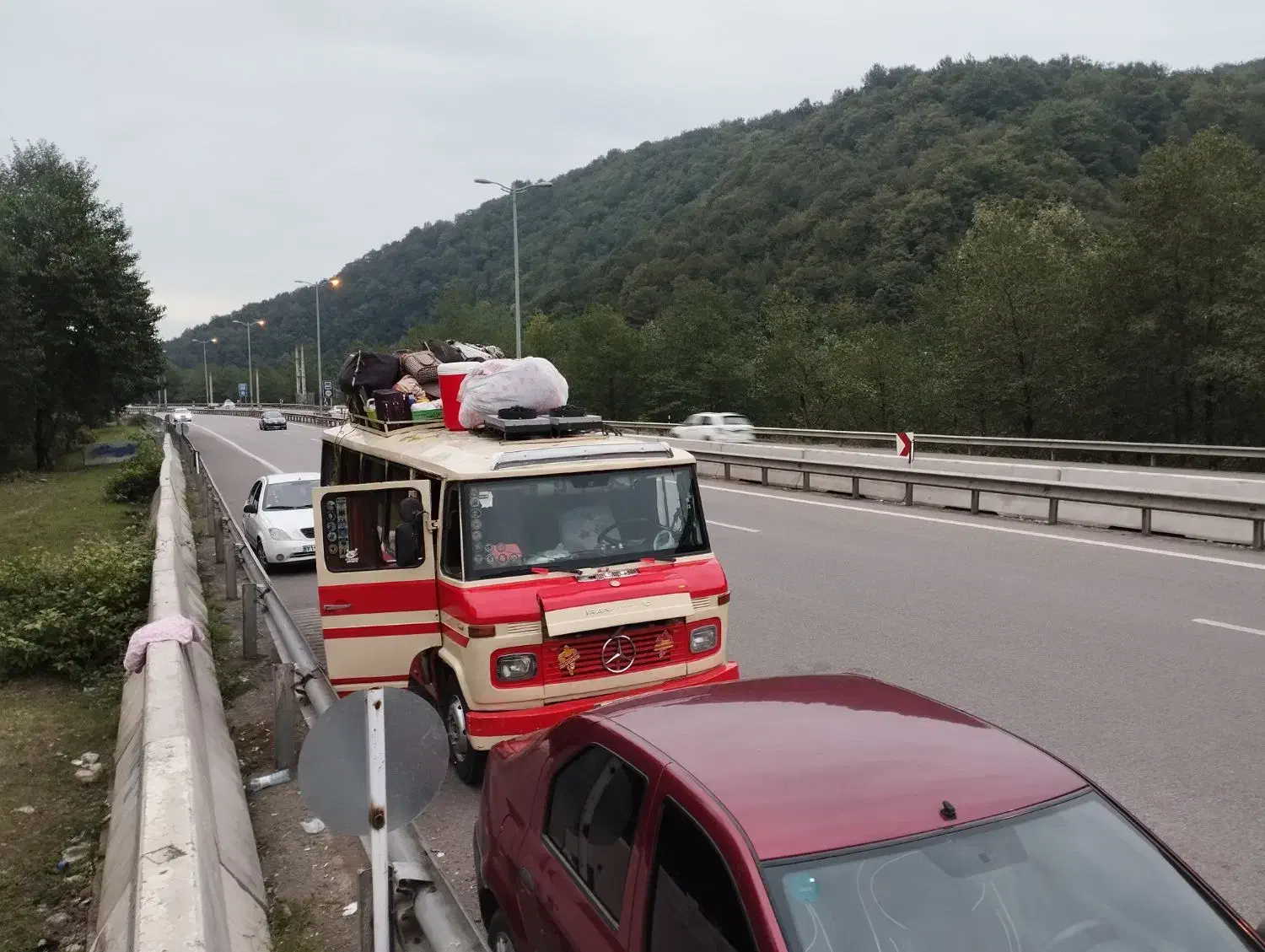 مینی بوس دربستی 21نفری کولر دار|خدمات حمل و نقل|قم, آزادگان|دیوار