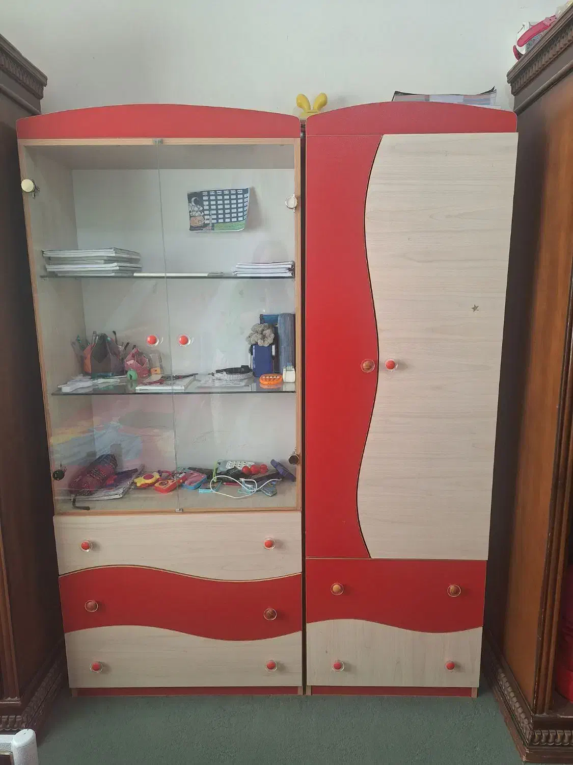 تخت وکمد نوجوان.|تخت و سرویس خواب|شیروان (خراسان), |دیوار