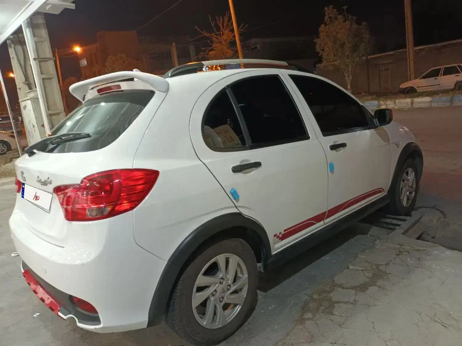 کوییک R سفید قرمز.رینگ اسپورت آلومینیومی|خودرو سواری و وانت|دهدشت, |دیوار