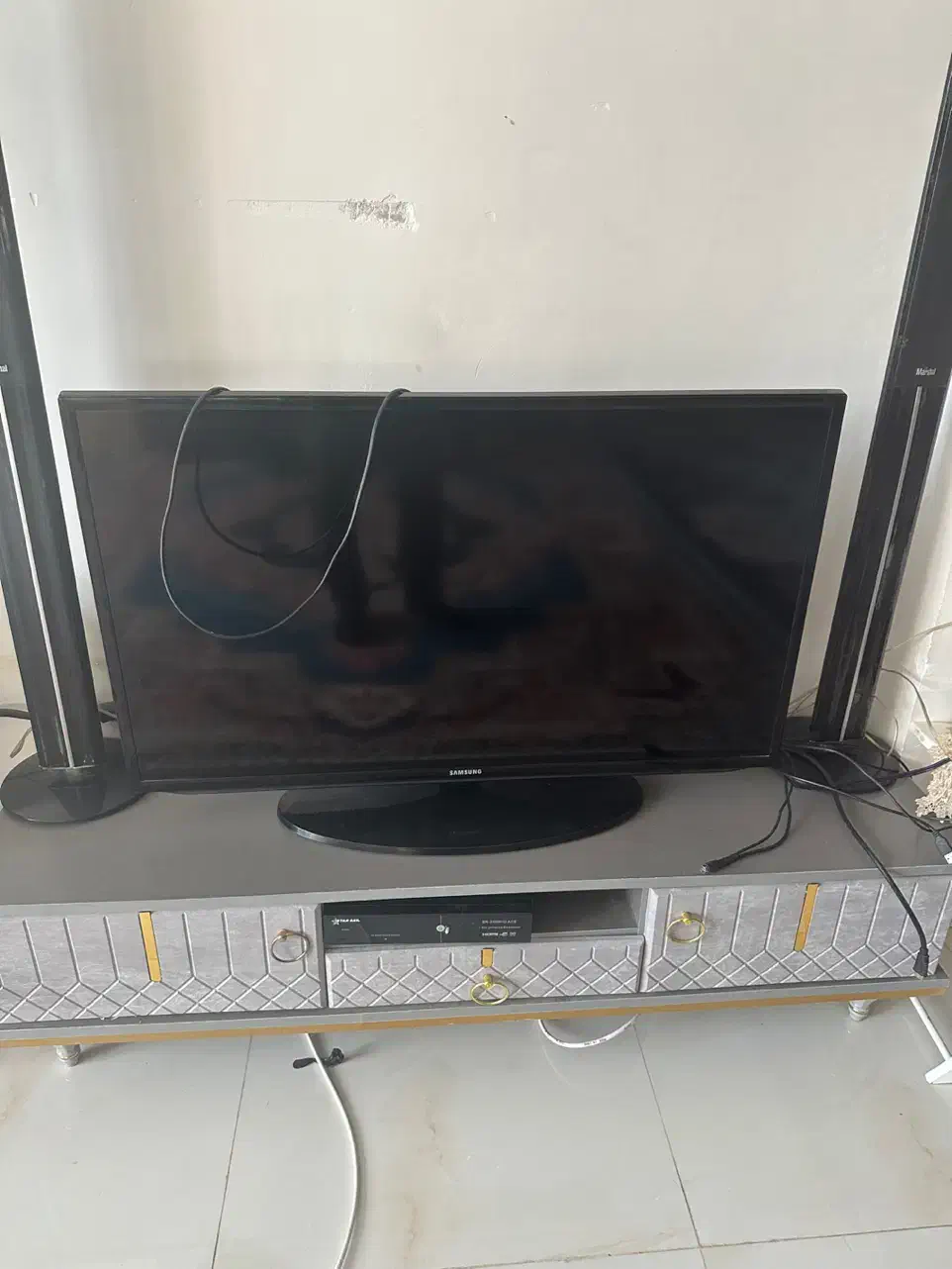 تلویزیون|تلویزیون و پروژکتور|اصفهان, ورزشگاه نقش جهان|دیوار