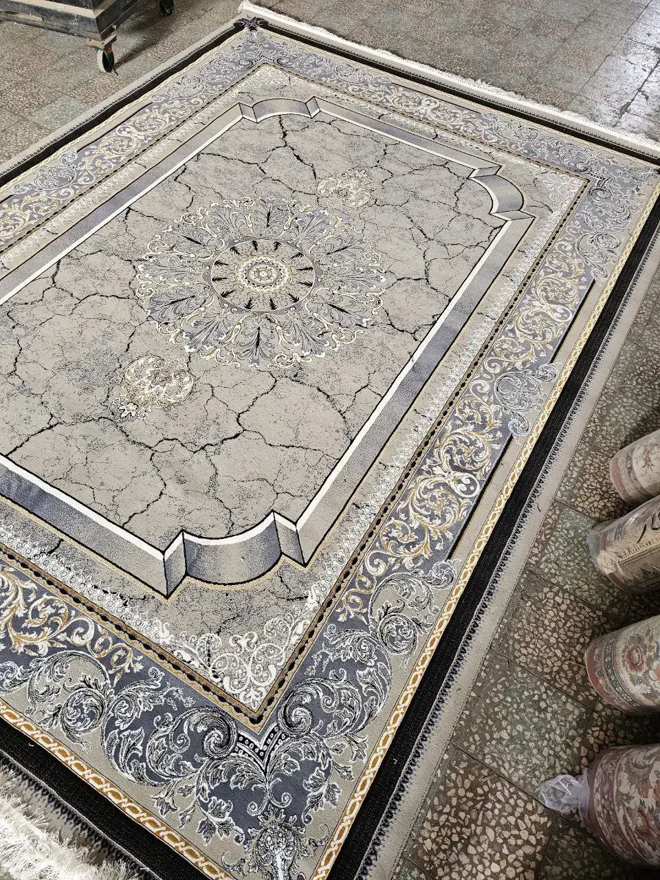 فرش ۷۰۰شانه تراکم ۲۵۵۰  تارا|فرش|اراک, |دیوار