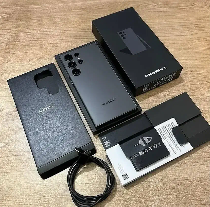 *s24 Ultra حافظه ۲۵۶ گیگ رام ۱۲ سالم با گارانتی*|موبایل|کرمانشاه, |دیوار