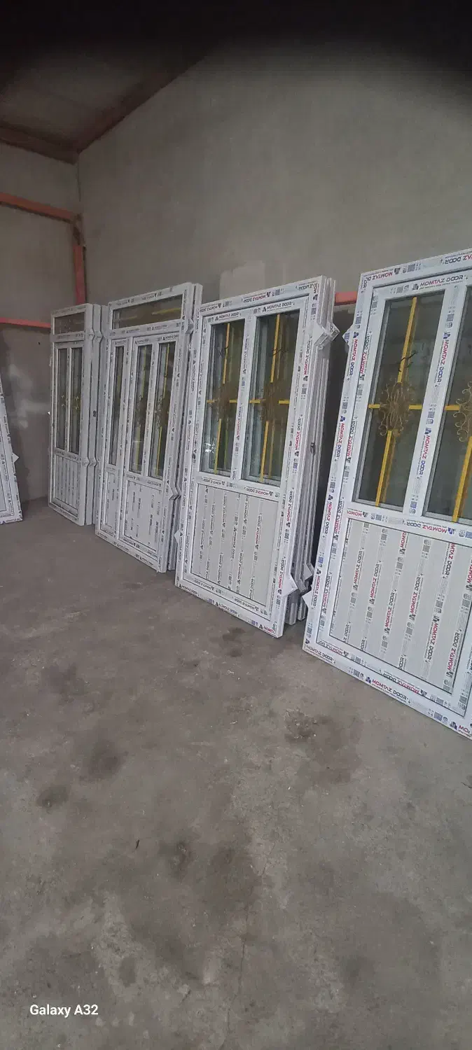 فروش انواع درب و پنجره پی وی سی و کابینت آشپزخانه|مصالح و تجهیزات ساختمان|شهرضا, |دیوار