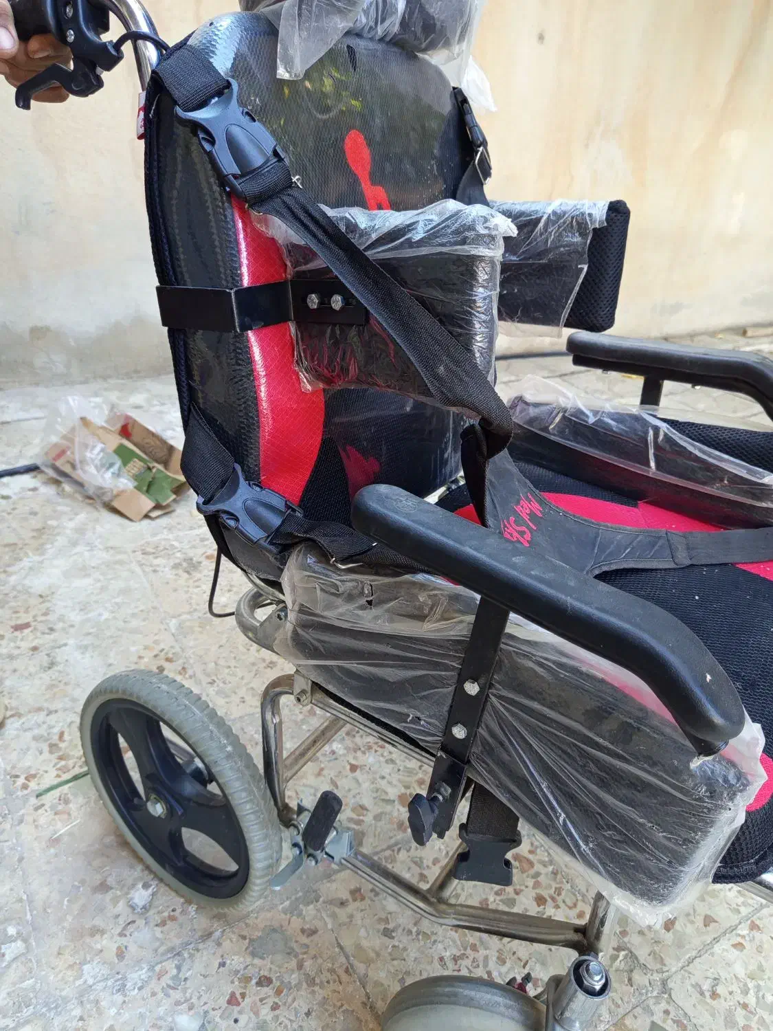 ویلچر نو نو|پزشکی|شیراز, دروازه قران|دیوار