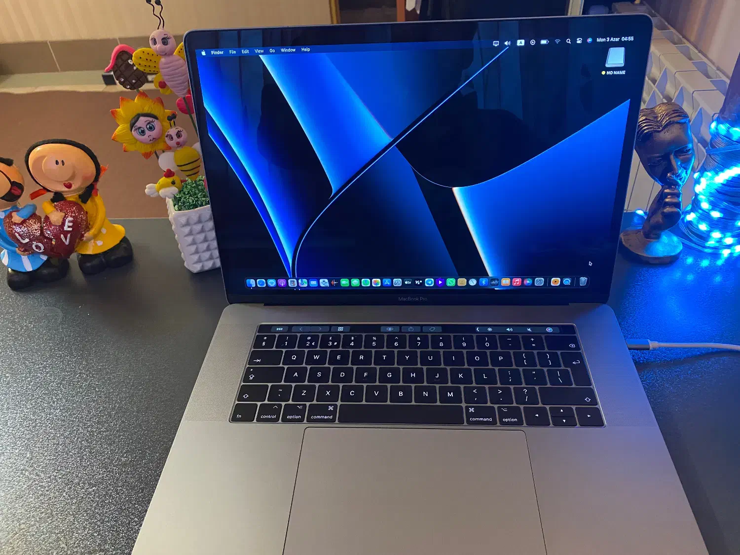 مک بوک پرو|رایانه همراه|قم, قم نو|دیوار