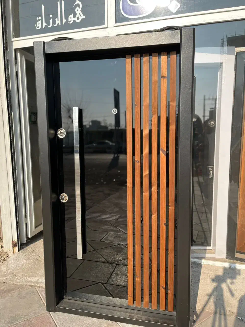 درب ضد سرقت و اتاقی و قفل و دستگیره|مصالح و تجهیزات ساختمان|بندرعباس, |دیوار