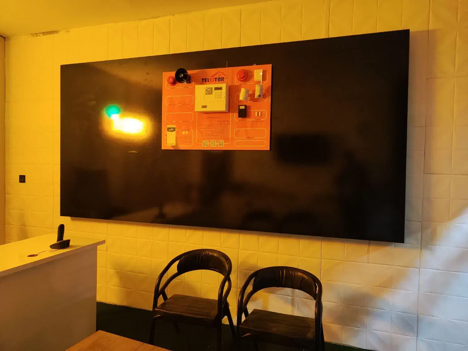 فروش کلیه دکور و تابلو یا واگذاری مغازه|فروشگاه و مغازه|خمینیشهر, |دیوار