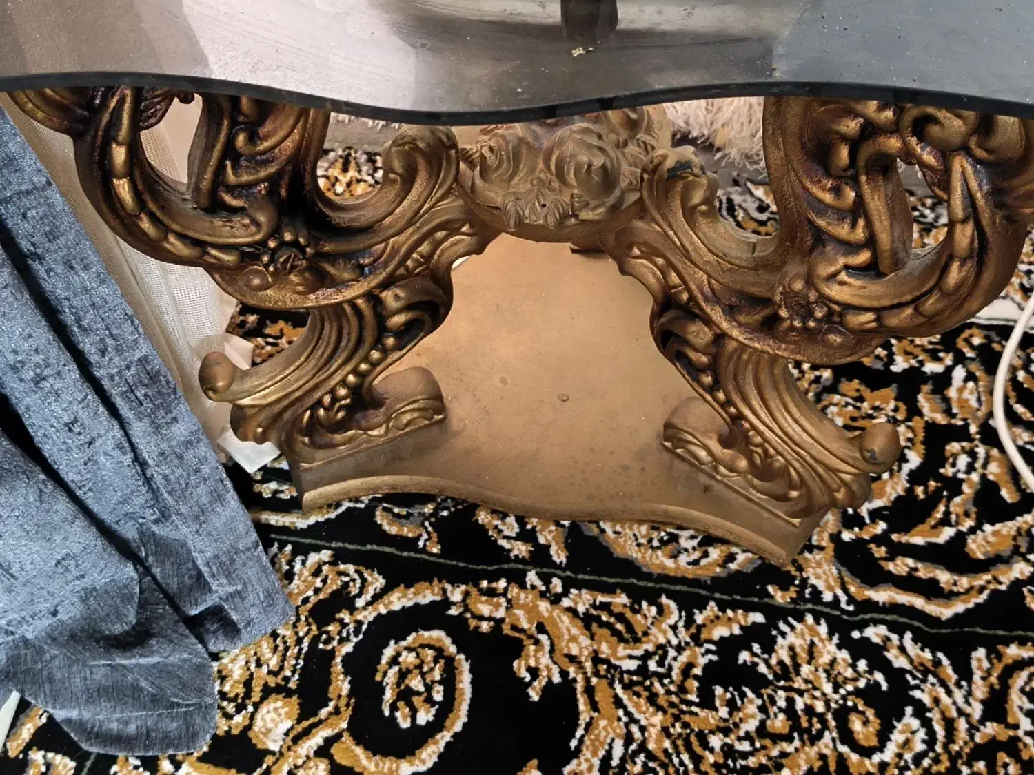 میز و تعدادی وسایل منزل|مبلمان خانگی و میز عسلی|بندر ماهشهر, |دیوار