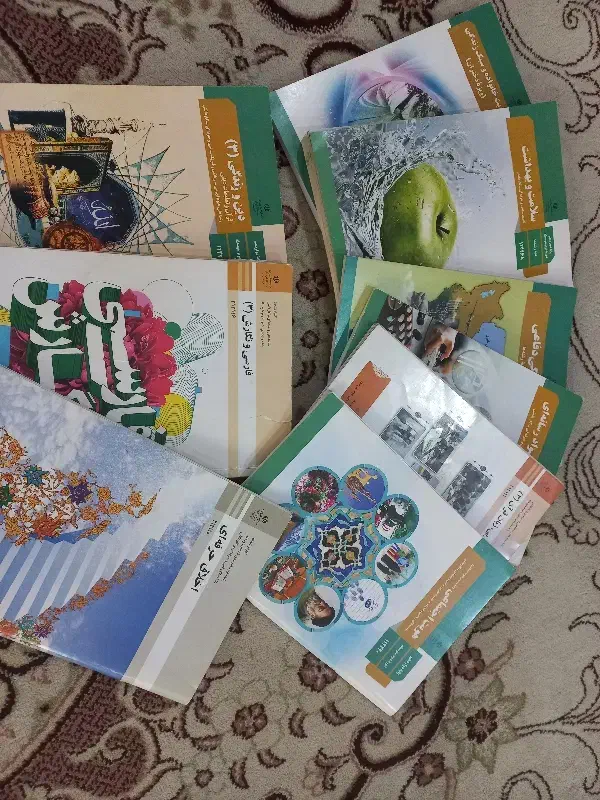 کتابهای وزراتی دوازدهم و یازدهم  فنی حرفه ای|کتاب و مجله آموزشی|مشهد, هفده شهریور|دیوار