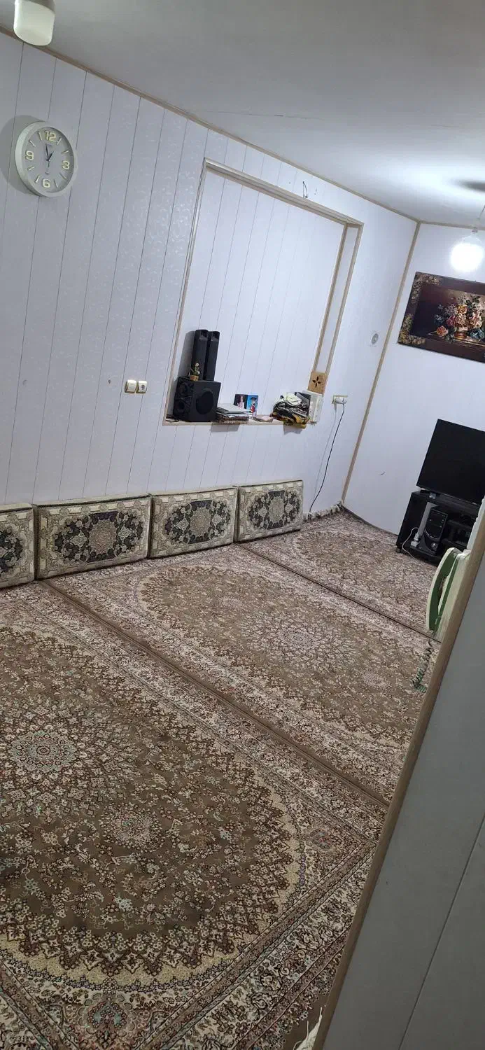 منزل دوطبقه میدان محلاتی|فروش خانه و ویلا|قم, سراجه (۱۵ خرداد)|دیوار