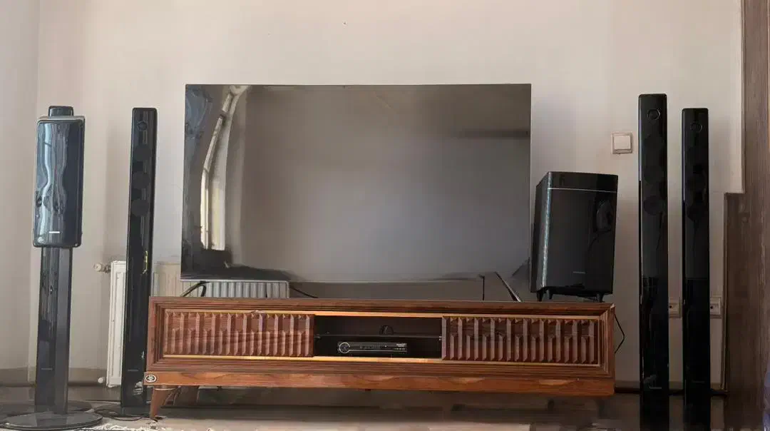 میز تی وی بسیار بزرگ و جنس شرکتی|میز تلویزیون|گلپایگان, |دیوار