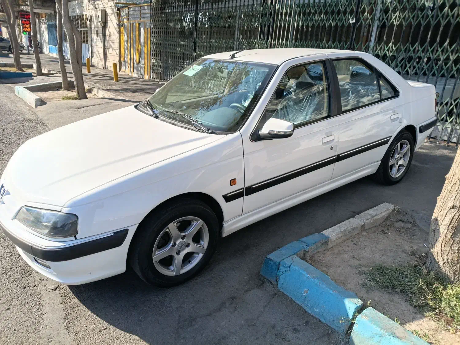 پارس تیوفایو|خودرو سواری و وانت|اصفهان, لاله|دیوار