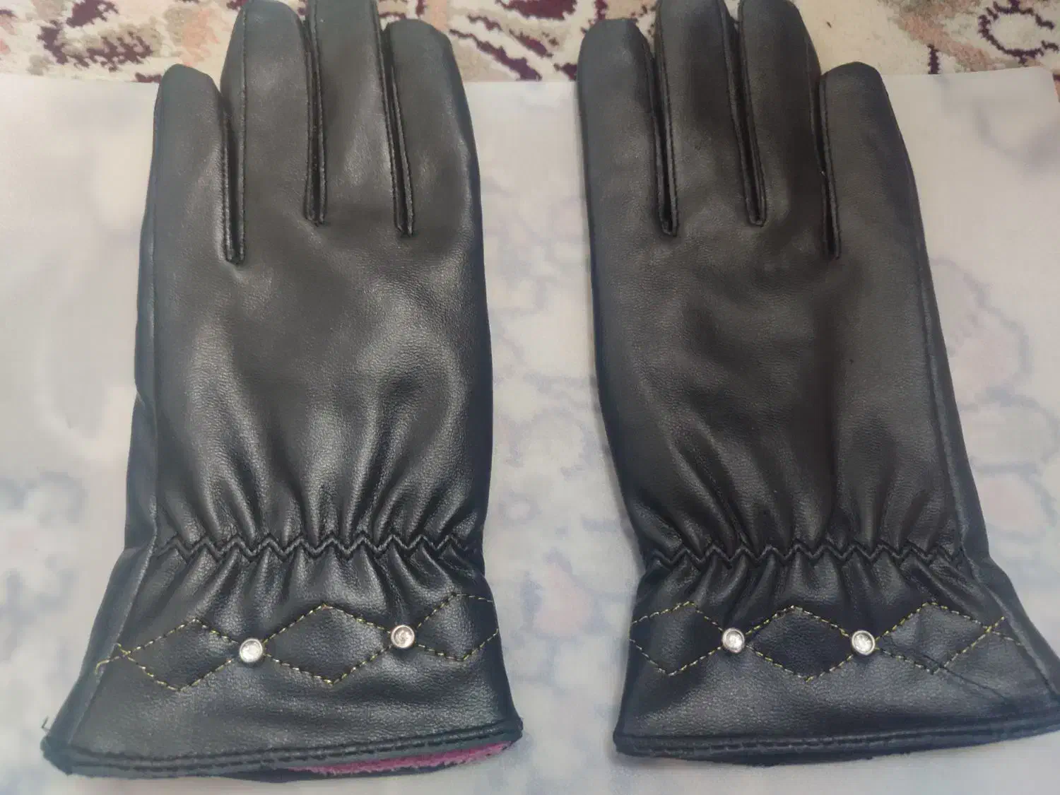 دستکش چرم زنانه|لباس|نیشابور, ابراهیم ادهم|دیوار