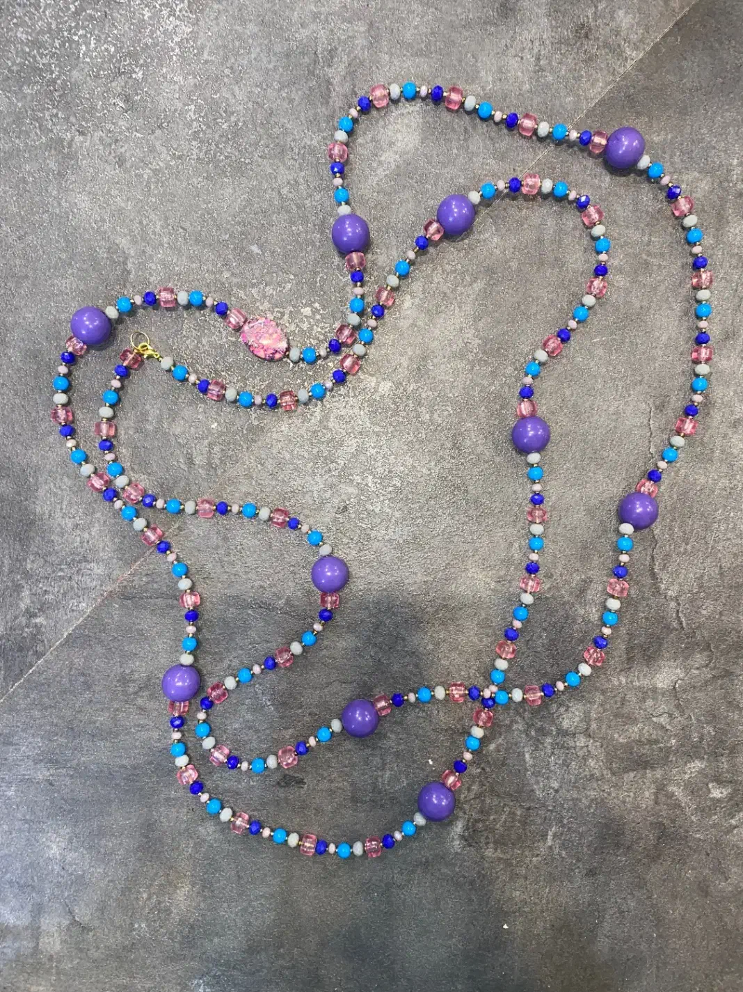 گردنبند دست ساز خاص و تک نسخه|بدلیجات|اصفهان, ملکشهر|دیوار