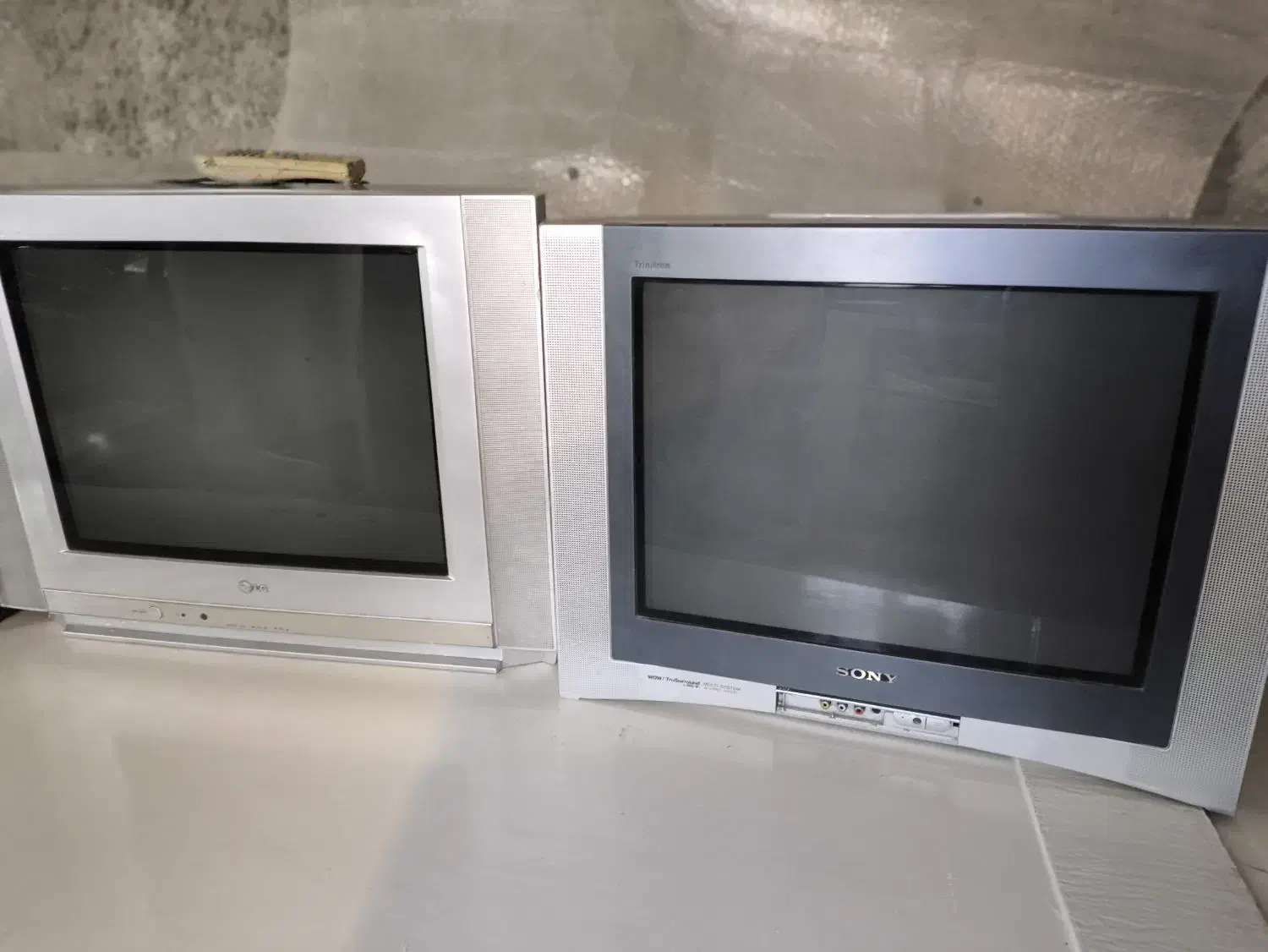 تلوزیون نوستالژی|تلویزیون و پروژکتور|اراک, |دیوار