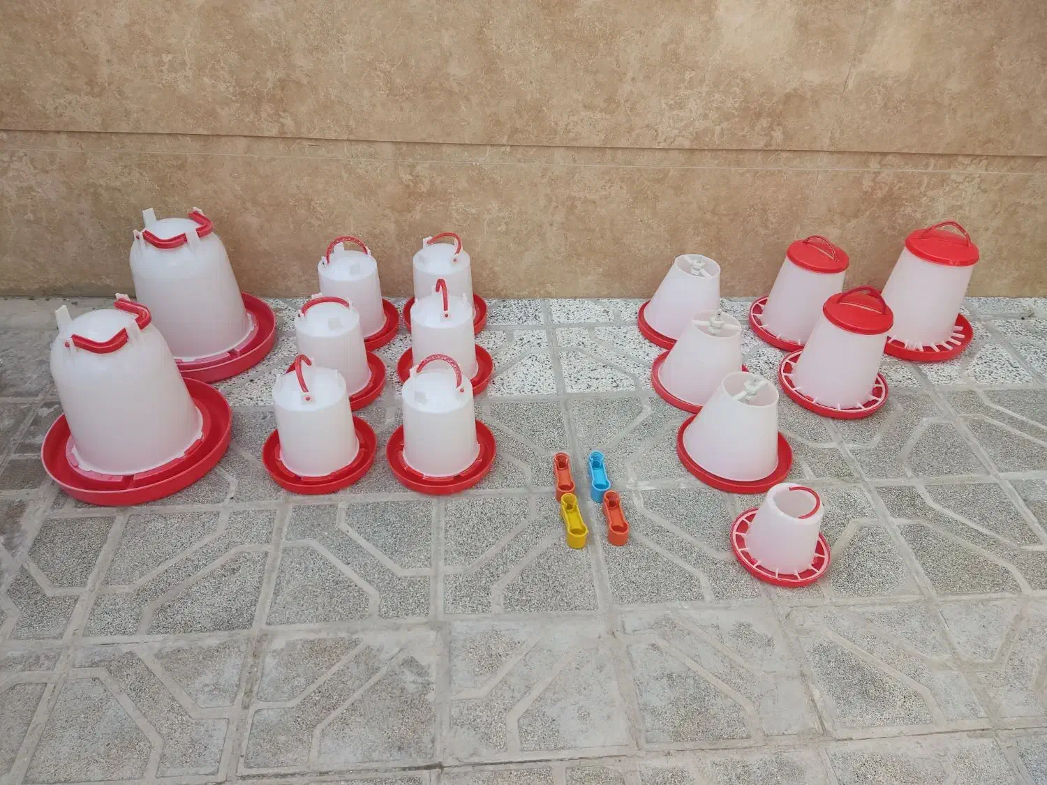 لوازم و تجهیزات جوجه و مرغ و خروس|حیوانات مزرعه|تربتحیدریه, قائم|دیوار