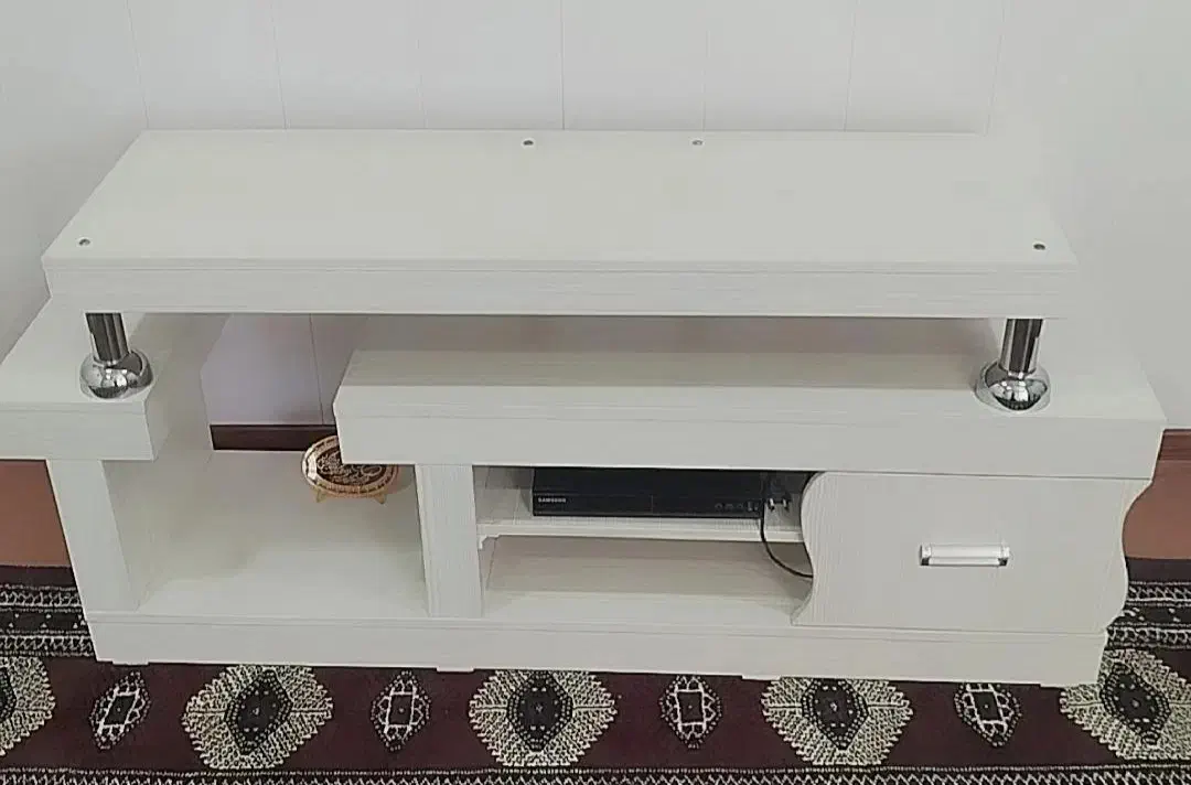 زیرتلویزیونی|میز تلویزیون|گمیشان, |دیوار