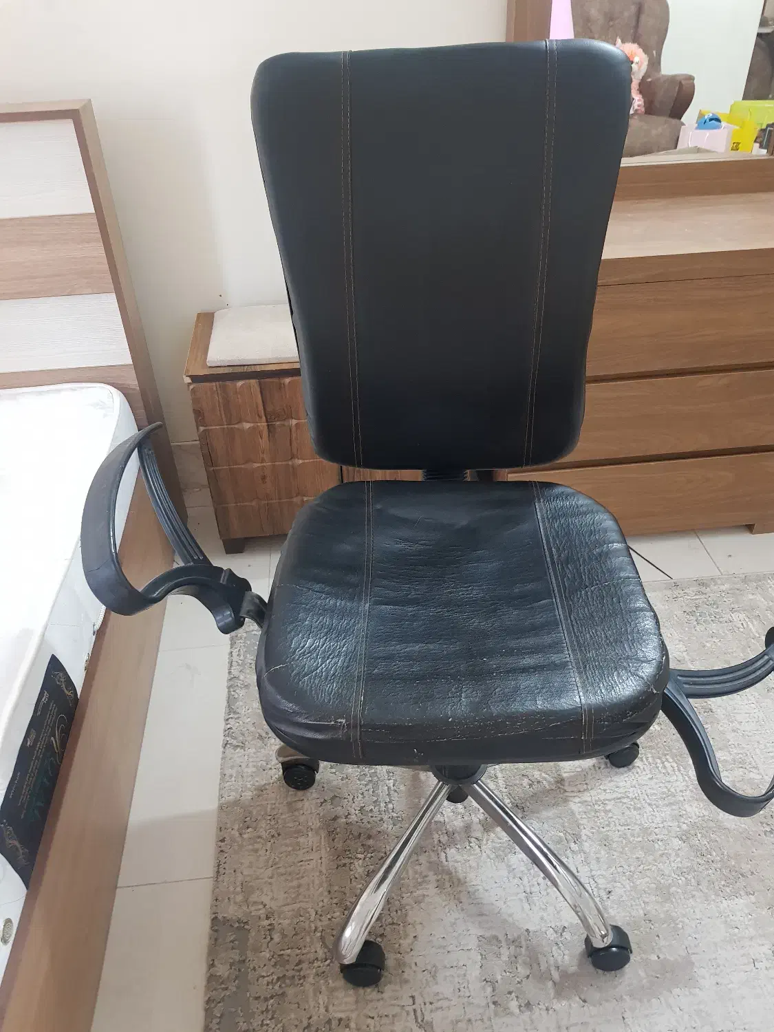 صندلی چرخ دار|صندلی و نیمکت|اصفهان, مهرآباد|دیوار