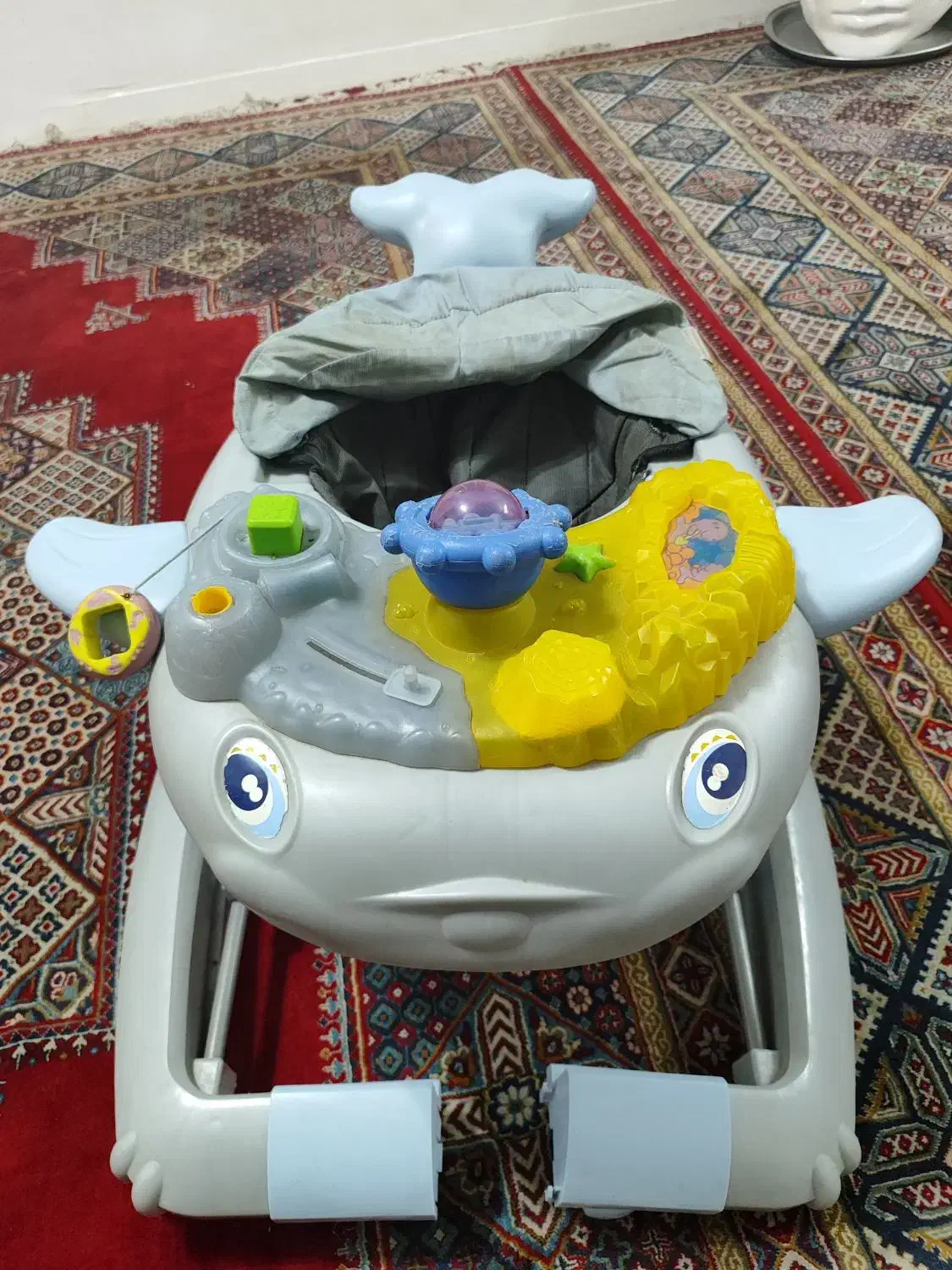 فروش صندلی ماشین و کریر و روروئک|کالسکه و لوازم جانبی|لنجان, |دیوار