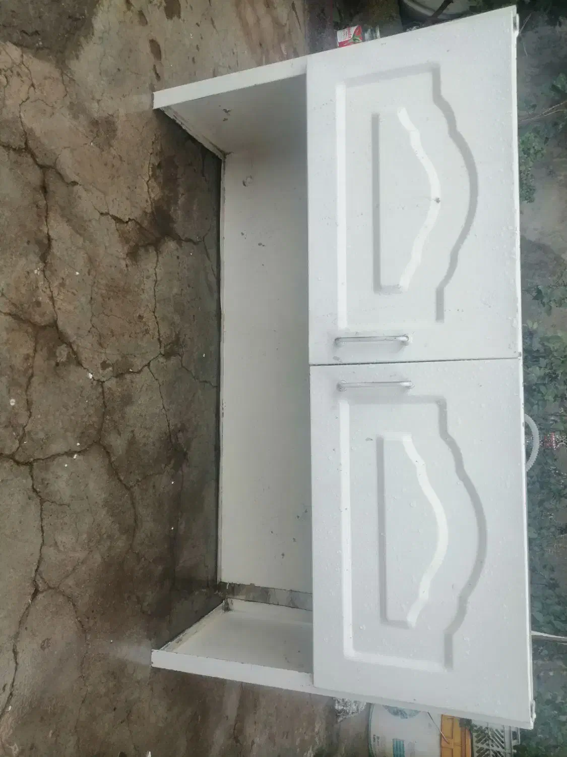آبچکان|آب‌چکان و نظم‌دهنده ظروف|مهاباد (آذربایجان غربی), |دیوار