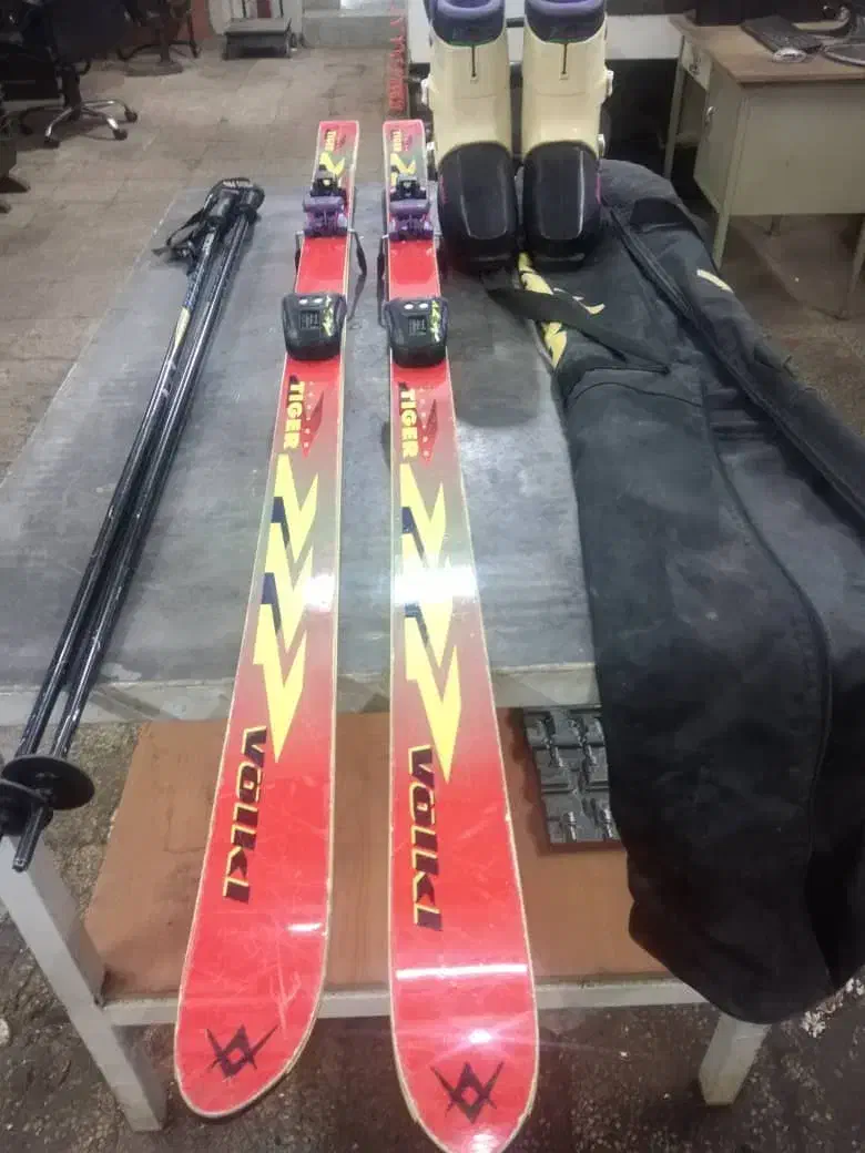 چوب اسکی آلمانی|ورزشهای زمستانی|بومهن, |دیوار