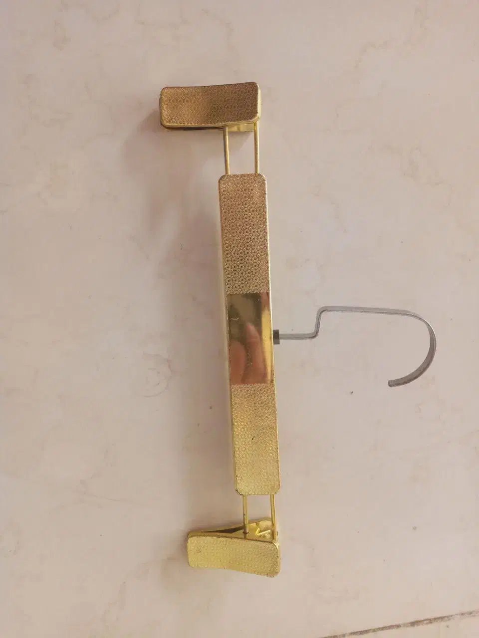 چوب لباسی فلزی طلایی|بندرخت و رخت‌آویز|قائم‌شهر, |دیوار