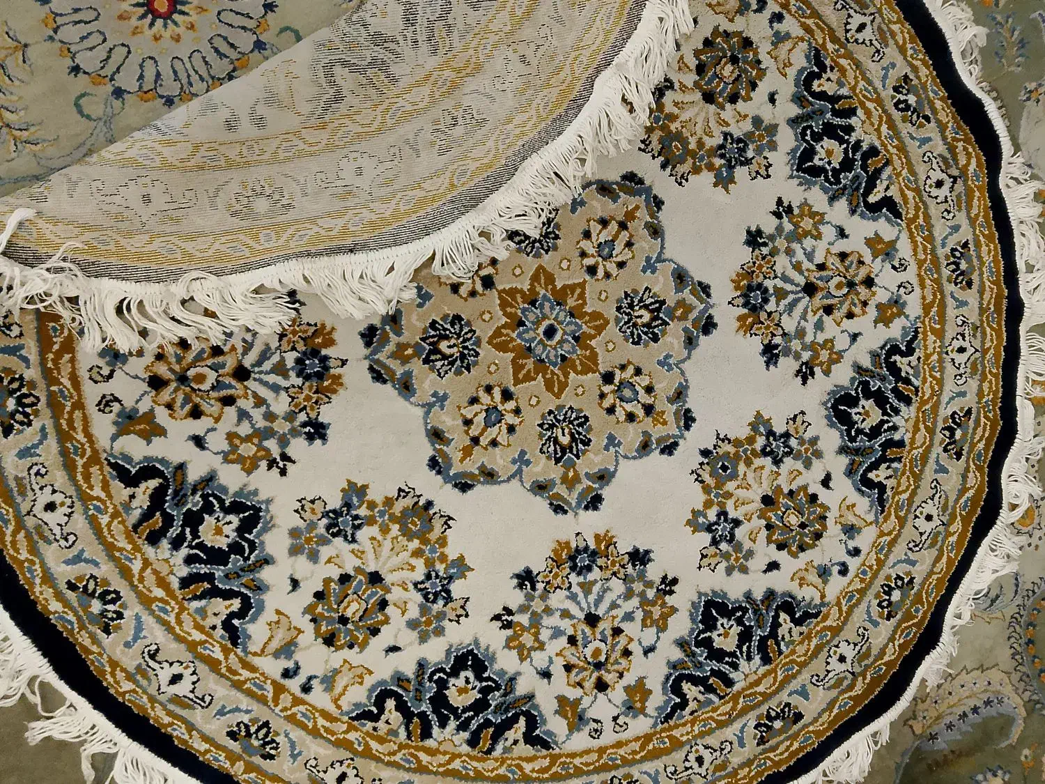 فرش گرد ۳ متری|فرش|تهران, شهرک آزمایش|دیوار