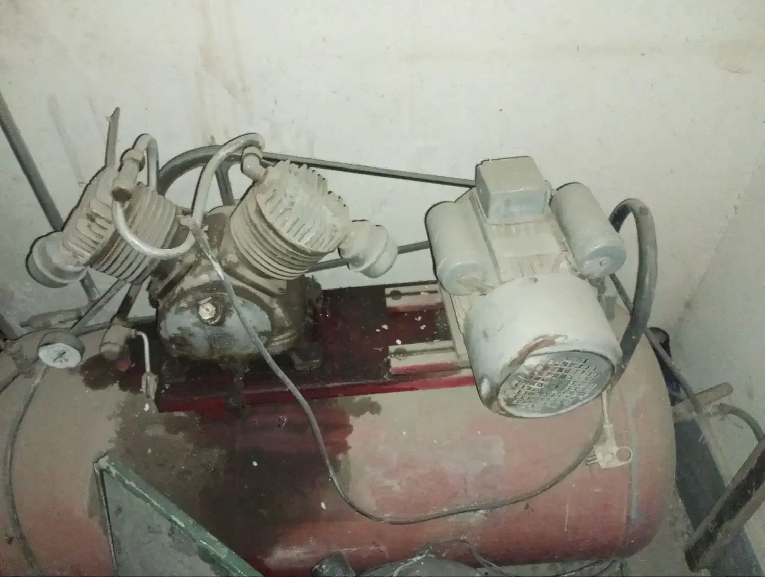 ک ا ر و اش|اسباب و اثاث بچه|تربتحیدریه, رباط سفلی|دیوار