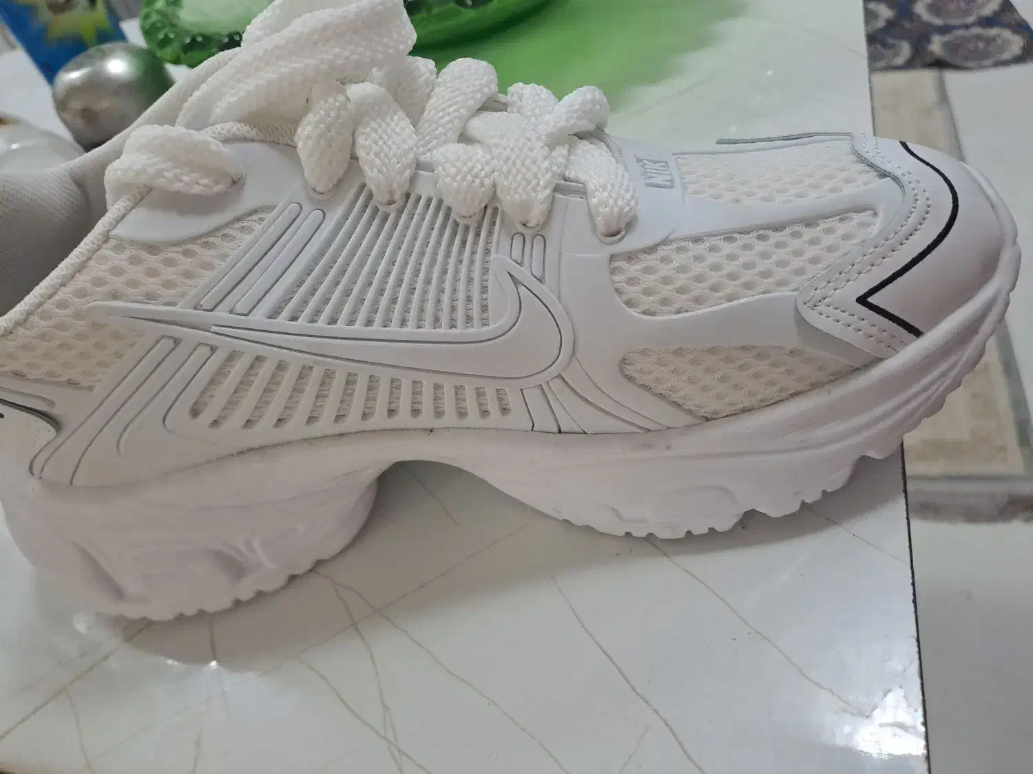 کتونی سفید نو|کیف، کفش، کمربند|کاشان, بازار کاشان|دیوار