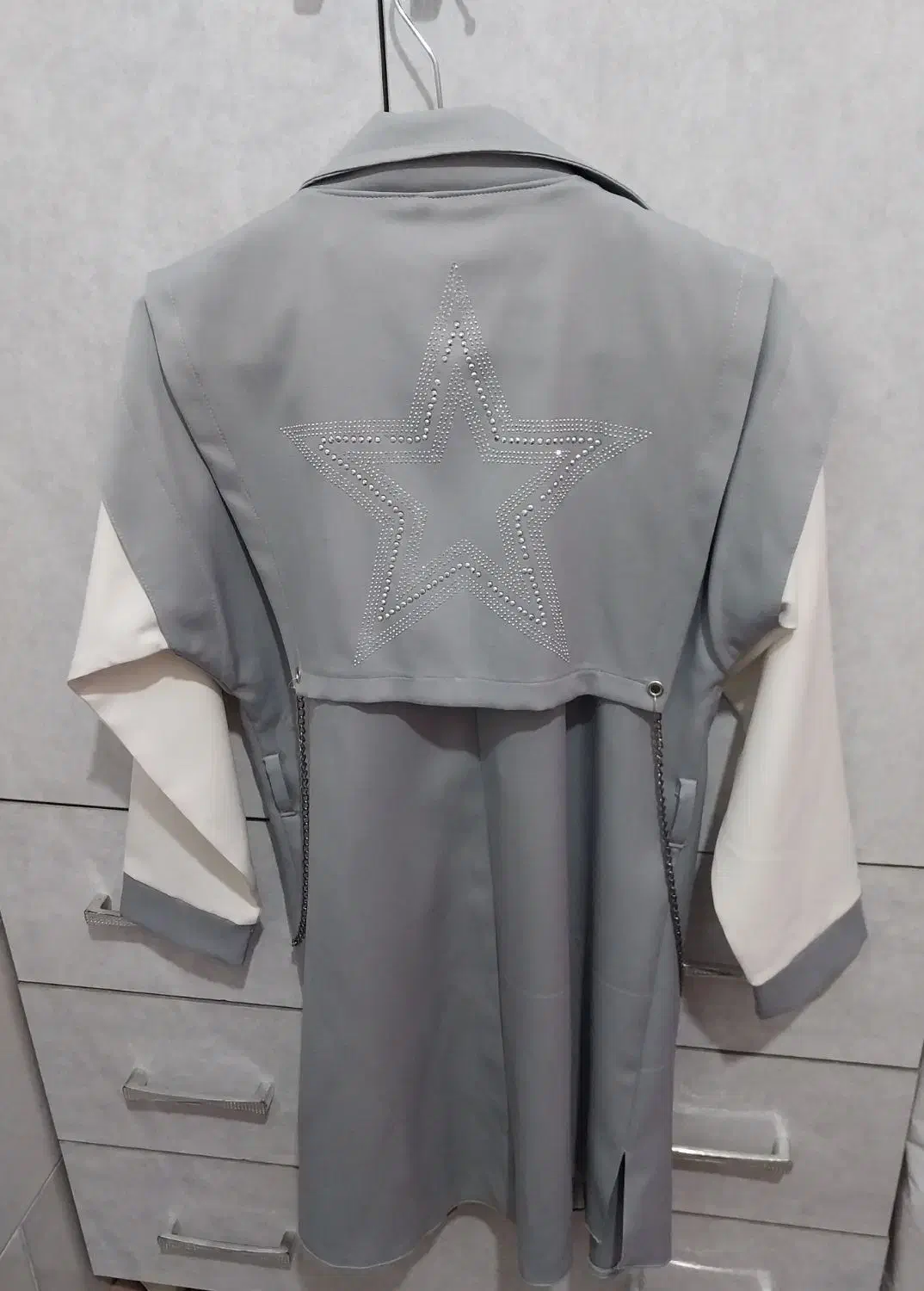 مانتو مجلسی|لباس|قدس, شهر‌قدس|دیوار