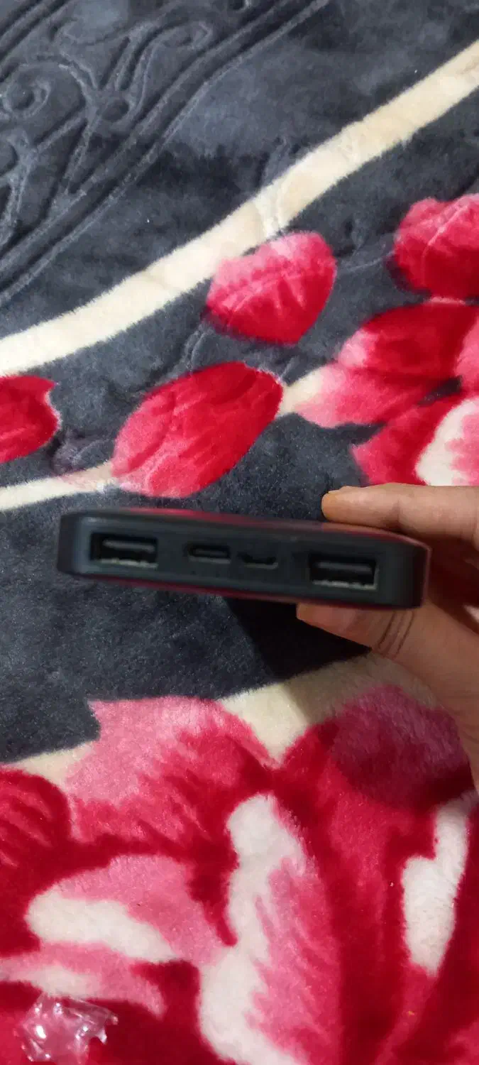 پاوربانک ۱۰۰۰۰|لوازم جانبی موبایل و تبلت|شریف‌آباد, |دیوار