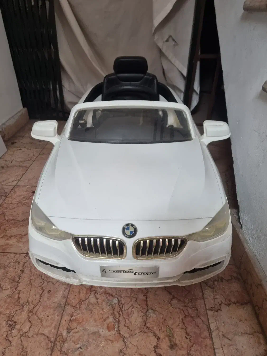 ماشین شارژی کودک|اسباب‌بازی بچه|نور, |دیوار