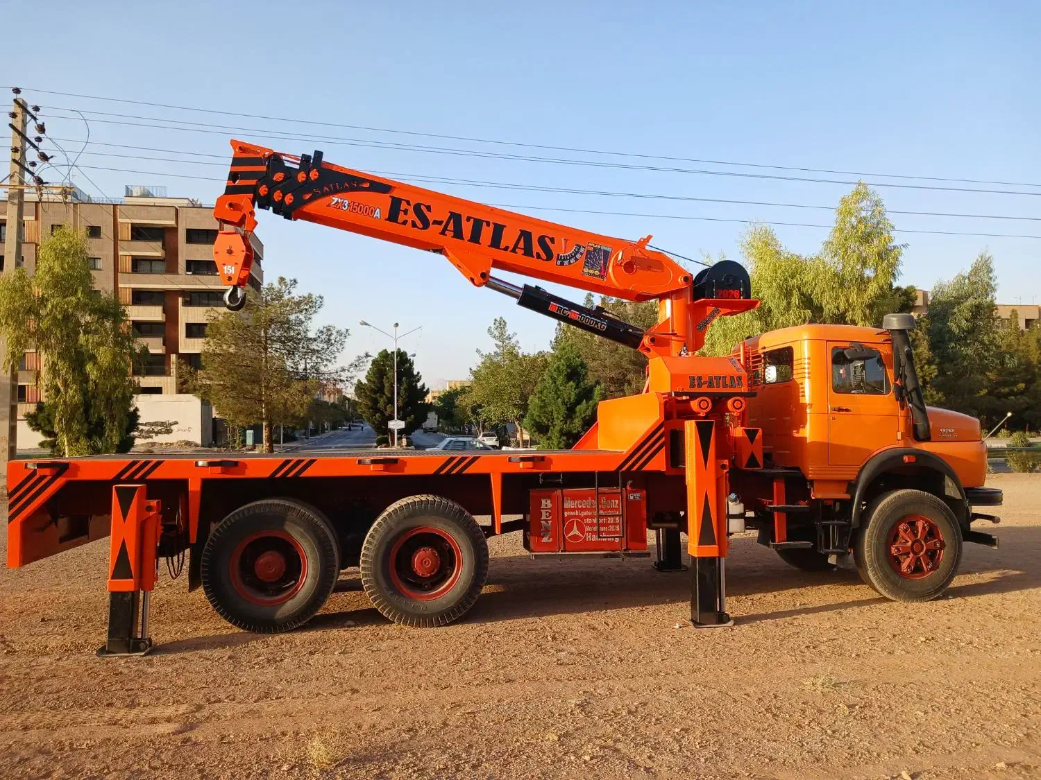 استخدام راننده جرثقیل بوم تراک۱۰ تن اطلس|استخدام حمل و نقل|قزوین, |دیوار