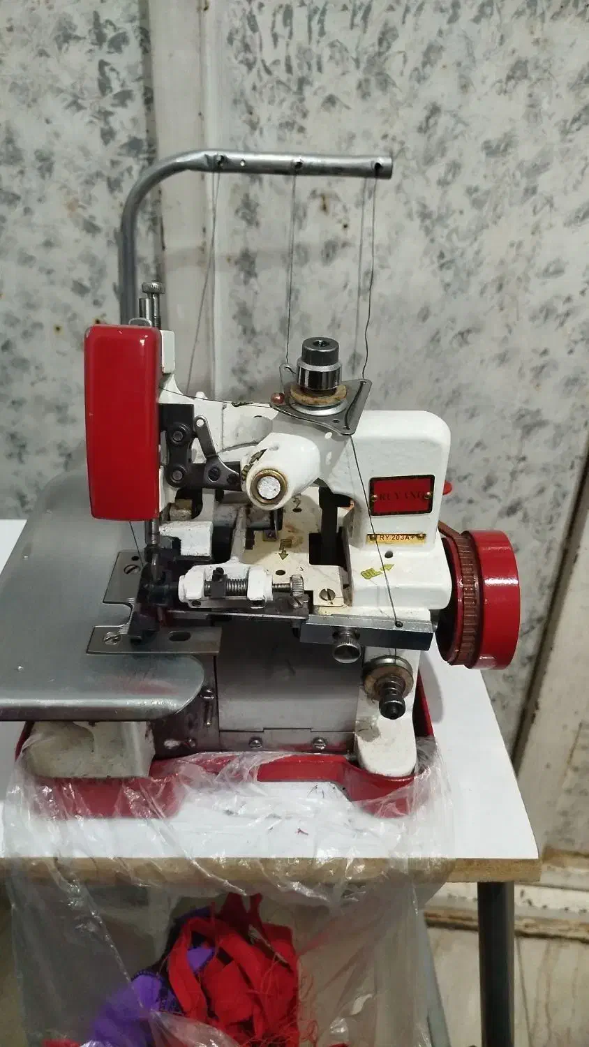 سردوز بدون عیب|چرخ خیاطی و ریسندگی|پیرانشهر, |دیوار