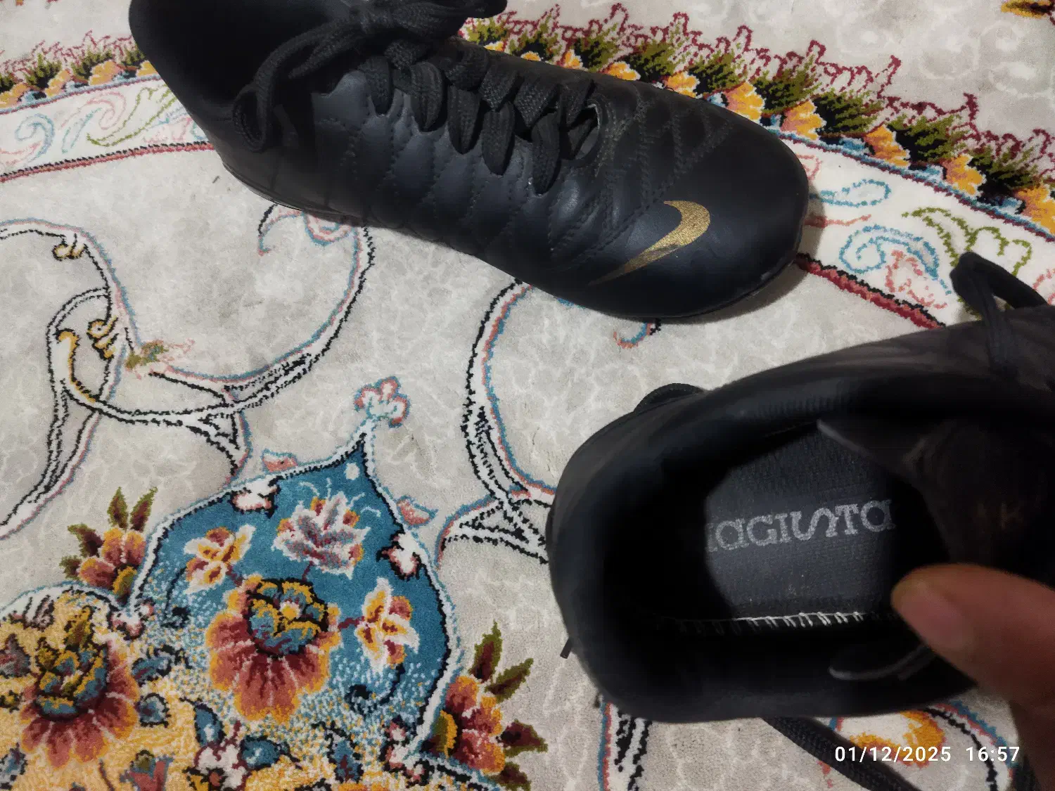 کفش میخی فوتبالی چرم اصل|کیف، کفش، کمربند|اردستان, |دیوار