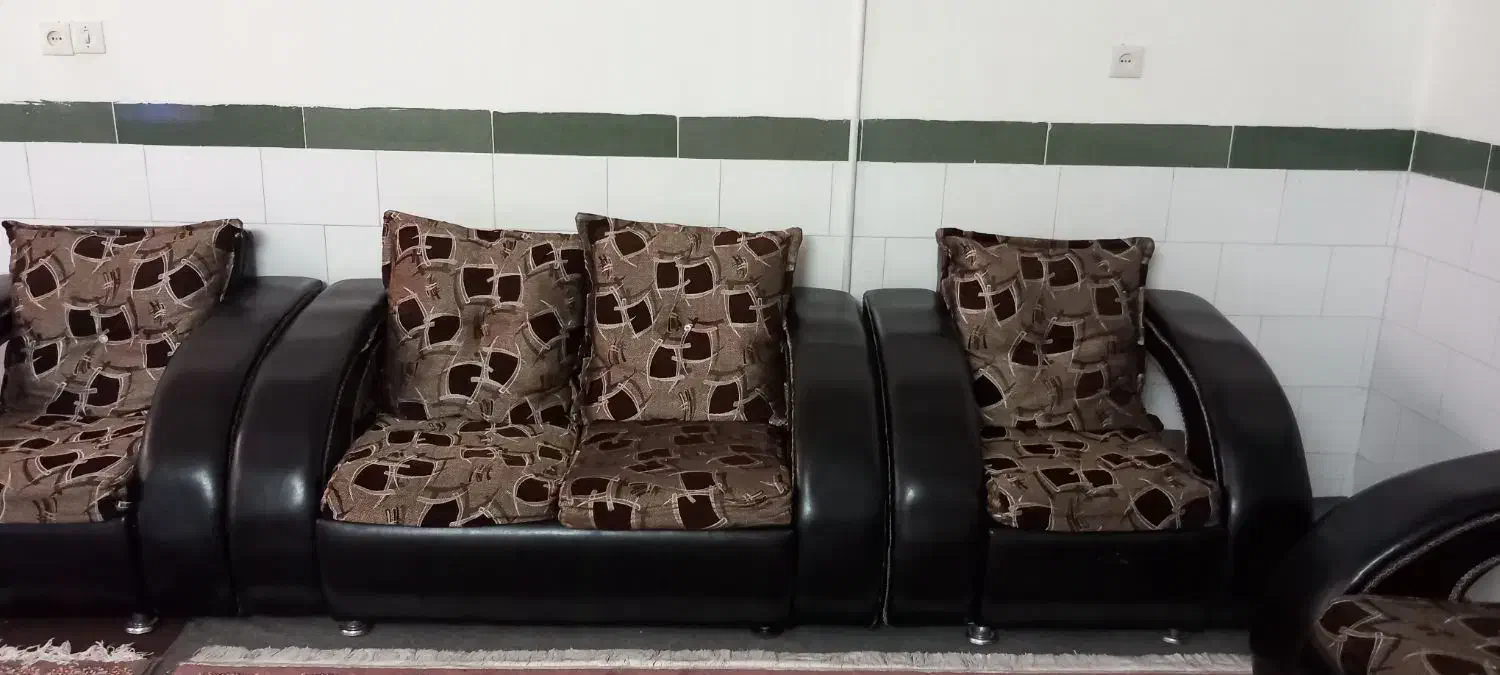 مبل وعسلی دست دوم|مبلمان خانگی و میز عسلی|یزد, |دیوار