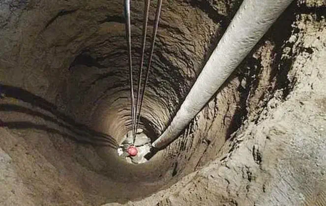 چاه کندن|خدمات پیشه و مهارت|قروه, |دیوار