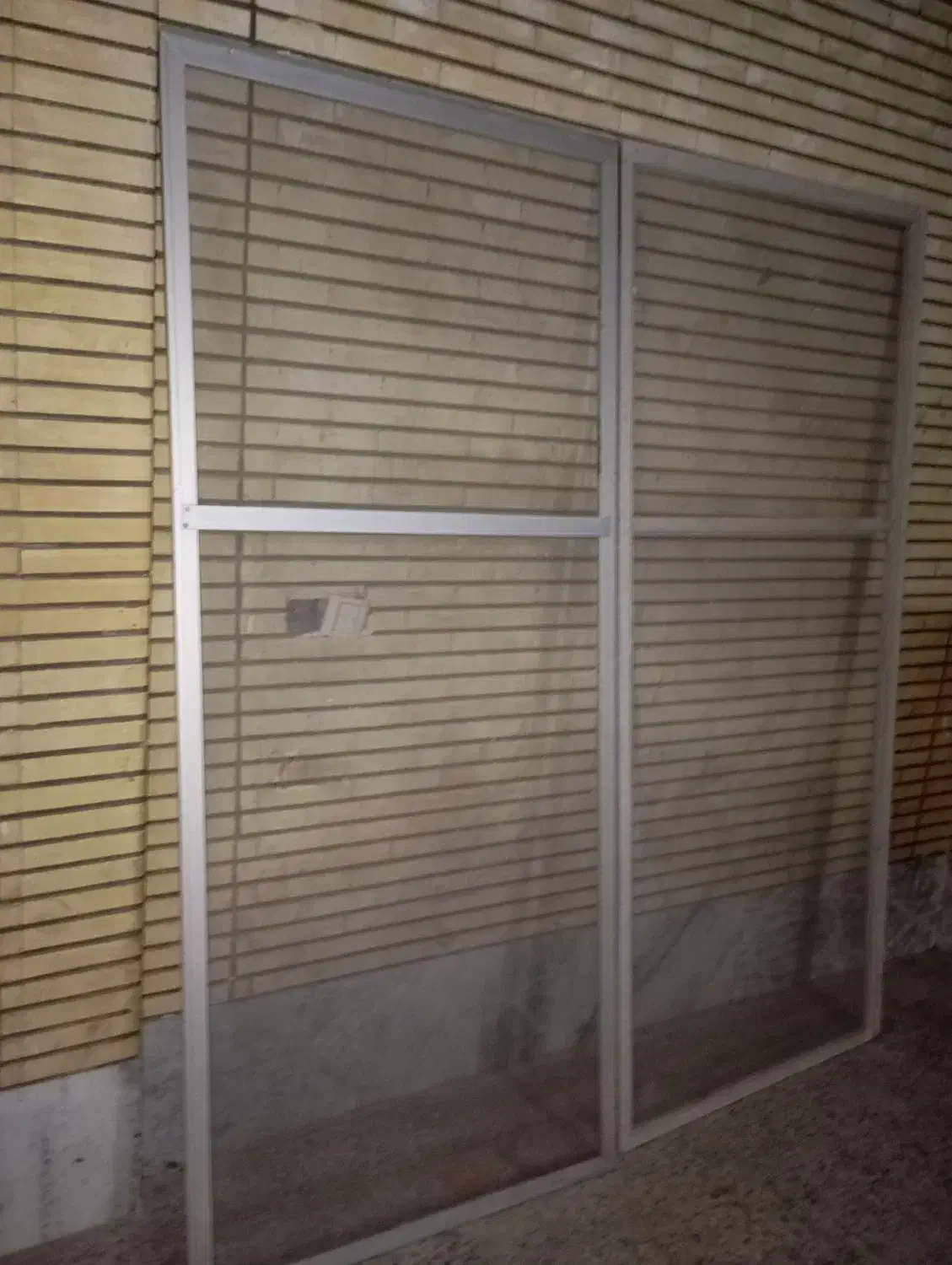 حفاظ توری درب حفاظ  توری پنجره آلومینیوم کیلویی|مصالح و تجهیزات ساختمان|شاهین‌شهر, شهرک گلدیس|دیوار